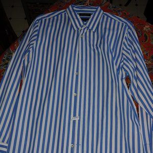 Banana Republic Mens Size Med Blue Striped White 100%  Cotton Camden fiShirt